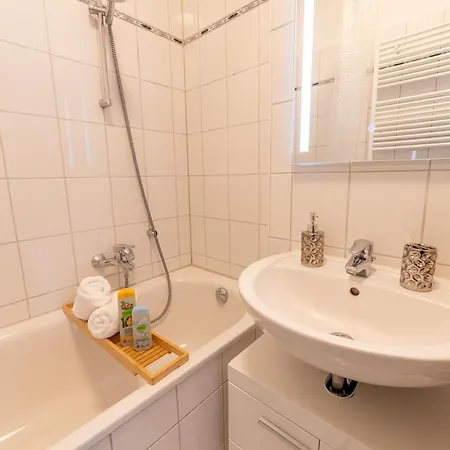 L45 Premium Prestige Bis Zu 5 Personen Apartment Leipzig